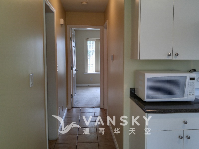 260716142231_04-Hallway to main bed.jpg
